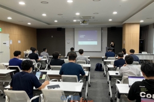 경기창조경제혁신센터 '제2회 UI / UX 디자인 혁신지원 오리엔테이션' 종료 - 뉴스 썸네일 이미지